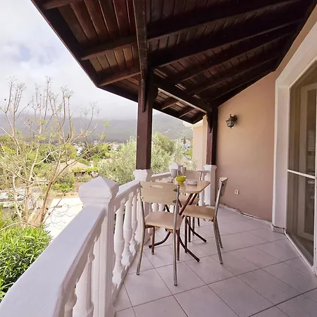 3 Bedrooms In Oeluedeniz, Ovacik 아파트 올루데니스