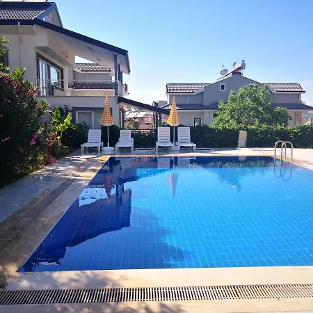 3 Bedrooms In Oeluedeniz, Ovacik Ολουντενίζ